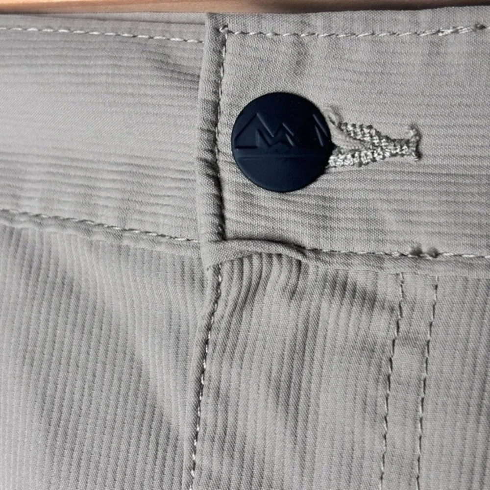 Mens 40 Wrangler Chino Shorts Gray Stretch Outdoor Hike Performance Side Elastic